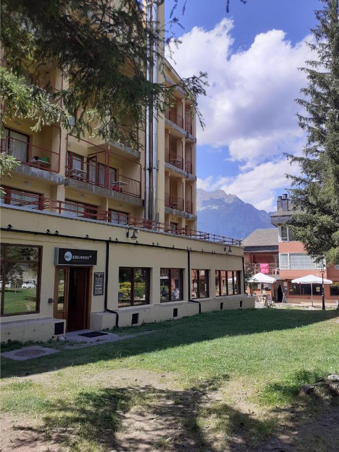 Hotel Sno Edelweiss 塞尔勒 外观 照片